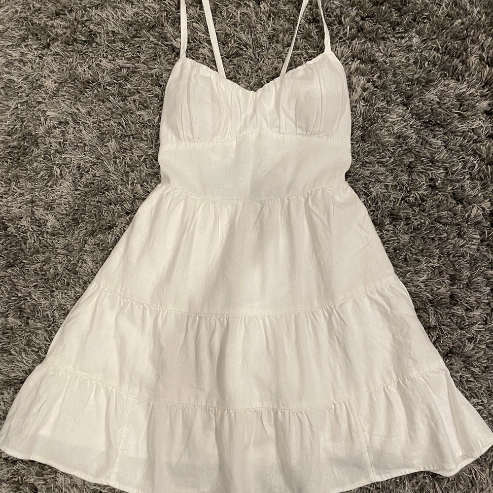 BNWOT Hollister white dress fit and flare size M - linen like material